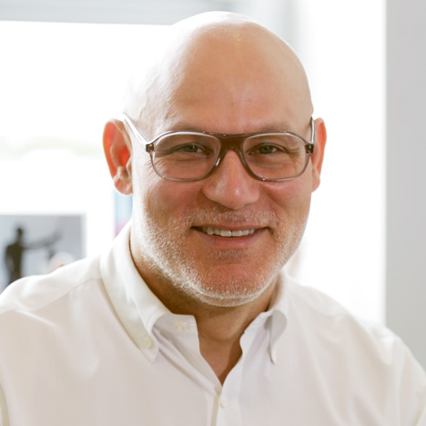 Dacra CEO Craig Robins portrait