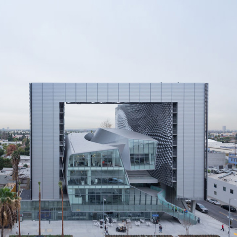 Emerson College campus by Morphosis places curvy classrooms within a hollow frame