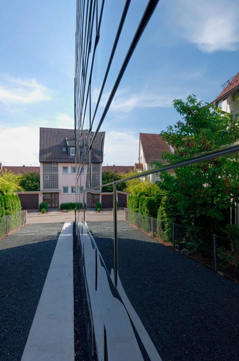 Bernd Zimmermanns mirror-clad House wz2 distorts its surroundings