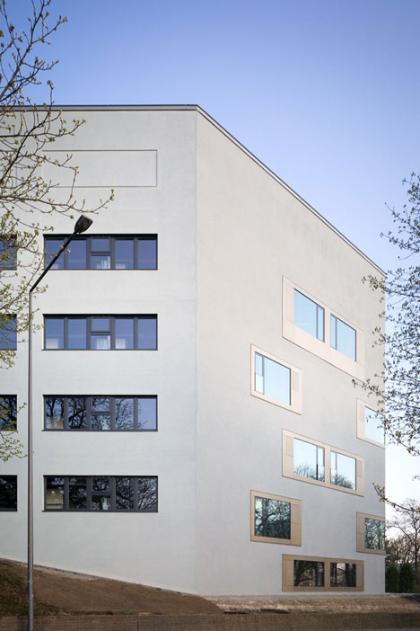 Chemistry laboratory in Aachen by KSG