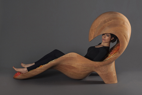 3D-printed chaise longue by Neri Oxman forms a multi-coloured cocoon