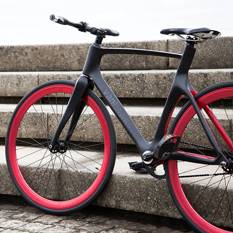Valour carbon fibre bicycle by Vanhawks_dezeen_1sq