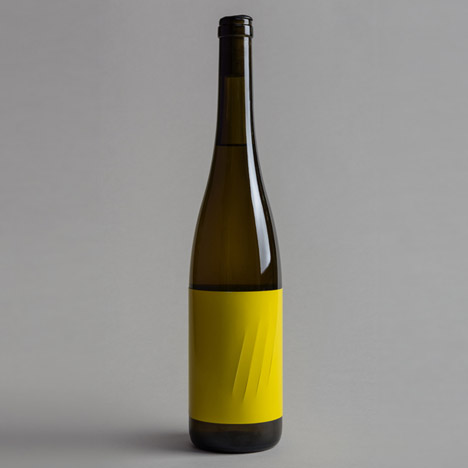 Feroz wine label by Franziska Studio