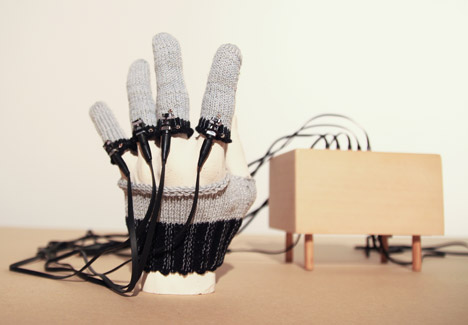 Knit Sensors by Yen Chen Chang