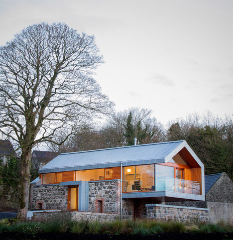 Loughloughan Barn by McGarry Moon Architects Ltd_dezeen_9