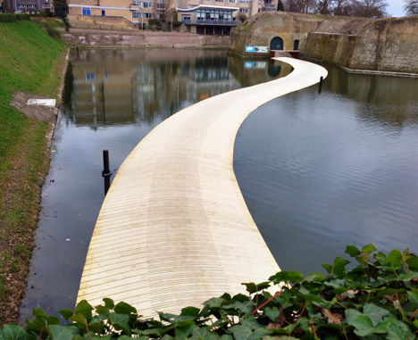 Dutch Floating Bridge by RO and AD architects_dezeen_2