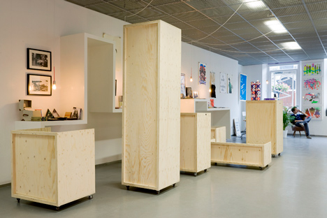 Extruding store Kapitaal in Utrecht by ZakenMaker, Studio Toon Welling and Atelier Gsbrt