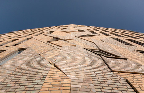 Housing project in Holland with integrated brick artwork in facade