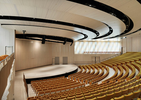 Karolinska Institutet auditorium by Wingardhs