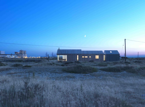 Pobble_House_Dungeness_by_Guy_Hollaway_dezeen_468_7