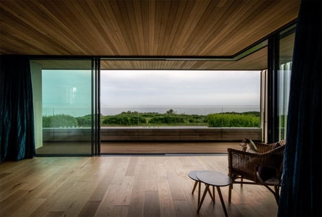 Cliff House by Hyde and Hyde
