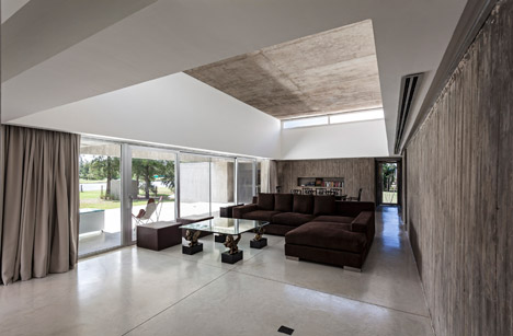 House M by Aire