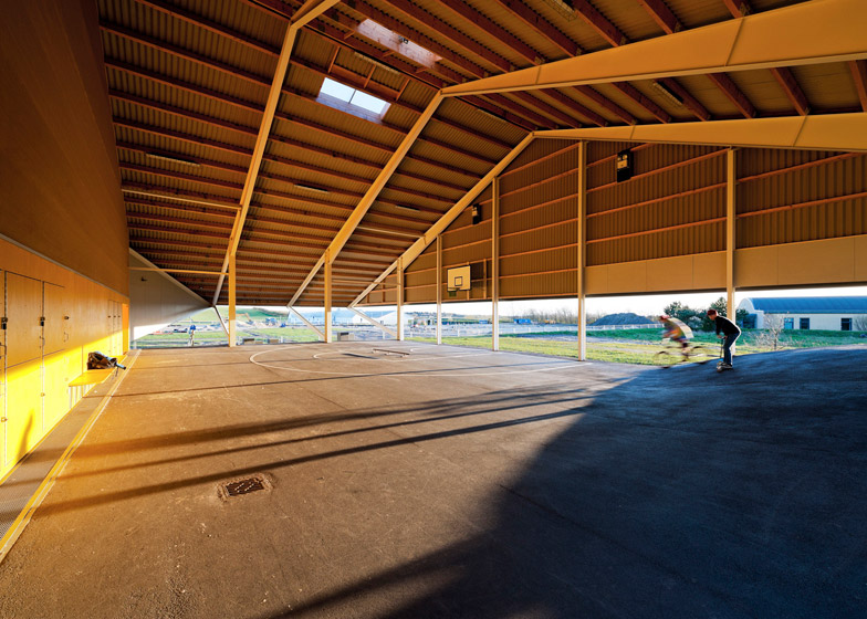 Előregyártott sportcsarnok, Løgstør - terv: CEBRA - Otthon a városban