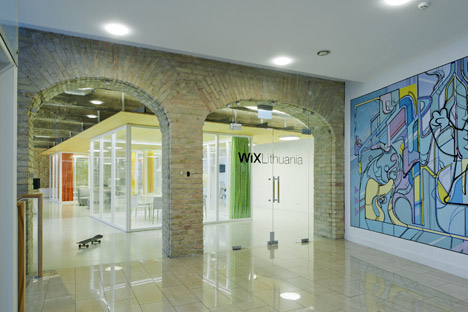 Wix offices by Inblum