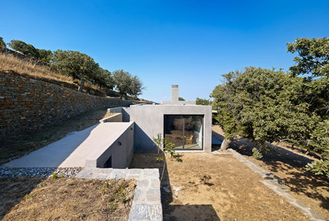 House in Kea by Stassinopoulos and Daskalakis