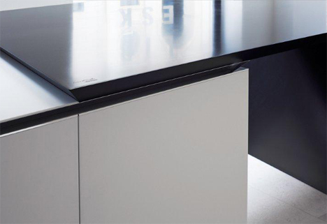 A close-up of Corian solid surfaces used in The Sharp kitchen of Poliform Varenna
