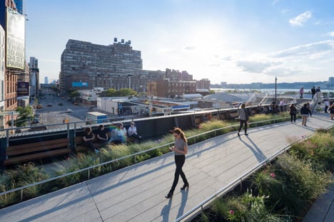 The-High-Line-at-the-Rail-Yards_dezeen_468_6