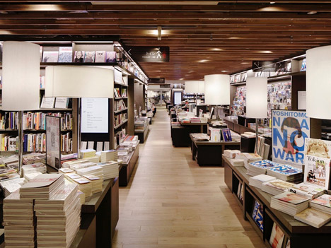 Shonan T-Site bookshop by Klein Dytham
