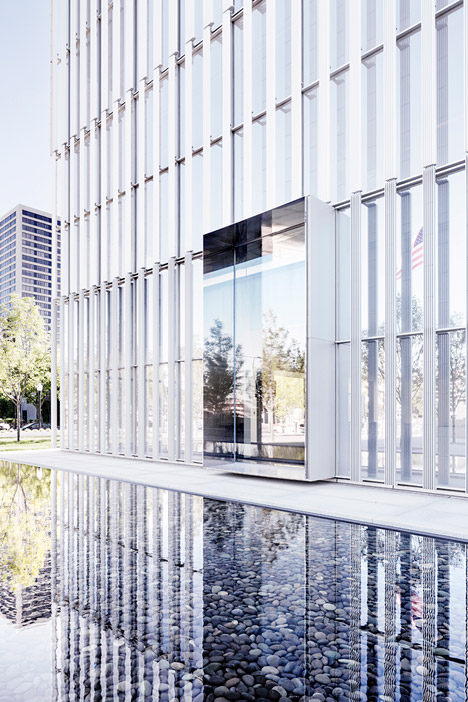 United-States-Courthouse-by-Thomas-Phifer-and-Partners_dezeen_468_18