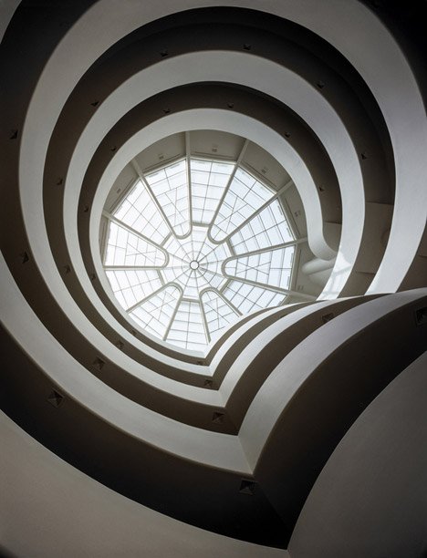 Frank-Lloyd-Wright-Solomon-R-Guggenheim-Museum_dezeen_468_1