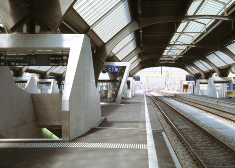 Zurich-main-train-station-by-Durig_dezeen_468_5