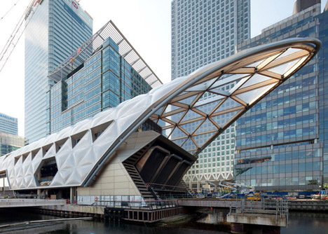 Crossrail Place at Canary Wharf by Foster+Partners