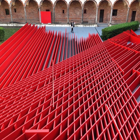 Dezeen-Milan-Daniel-Libeskind-Future-Flowers-installation