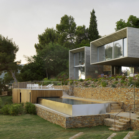 House-in-south-of-France-by-Pascal-Grasso_dezeen_sq2