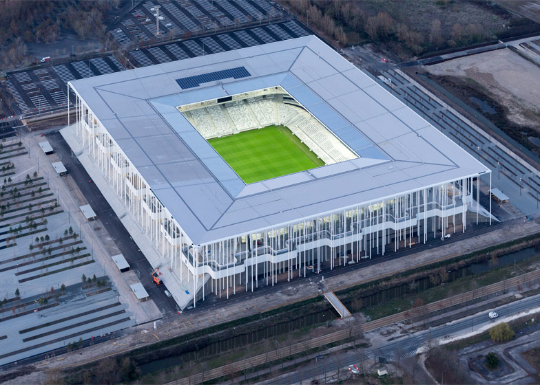 http://static.dezeen.com/uploads/2015/05/Bordeaux-Stadium_Herzog_de-Meuron_dezeen_784_5.jpg