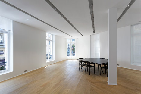 Dior-Men-offices-in-Paris-by-Antonio-Virga-Architecte_dezeen_468_8