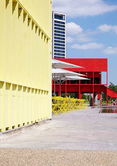 New-Horizons-LFA-Red-Yellow-Pavilion-Hall-McKnight_TAKA-Clancy-Moore-Steve-Larkin_dezeen_468_27