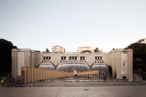 Lisbon Falls installation by Marcelo Dantas at Lisbon's Fonte Luminosa