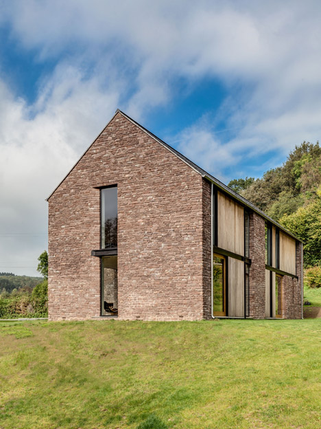 The Nook, Monmouthshire by Hall + Bednarczyk Architects