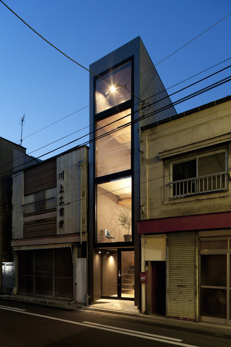 1.8 metre wide house by YUUA Architects & Associates