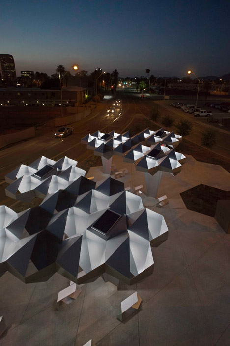Shadow-Play-by-Howeler-and-Yoon-Architecture_dezeen_468_7