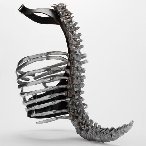 Spinal Corset by Shaun Leane for Alexander McQueen. Image courtesy of the V&A
