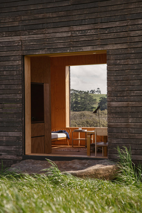 Eyrie-by-Cheshire-Architects_dezeen_468_3