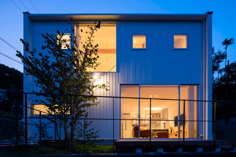 House-in-Ikoma-by-Arbol-Design-Studio_dezeen_468_11