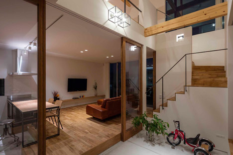 House-in-Ikoma-by-Arbol-Design-Studio_dezeen_468_13