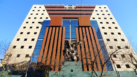 Portland Municipal Services Building, Oregon, by Michael Graves