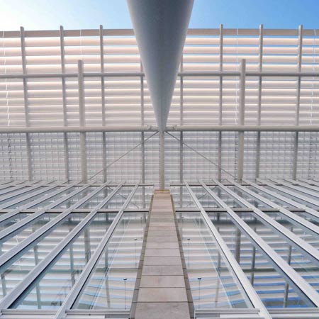 bb-modern-wing-at-the-art-institute-of-chicago-by-renzo-piano-squ-detail-of-facade