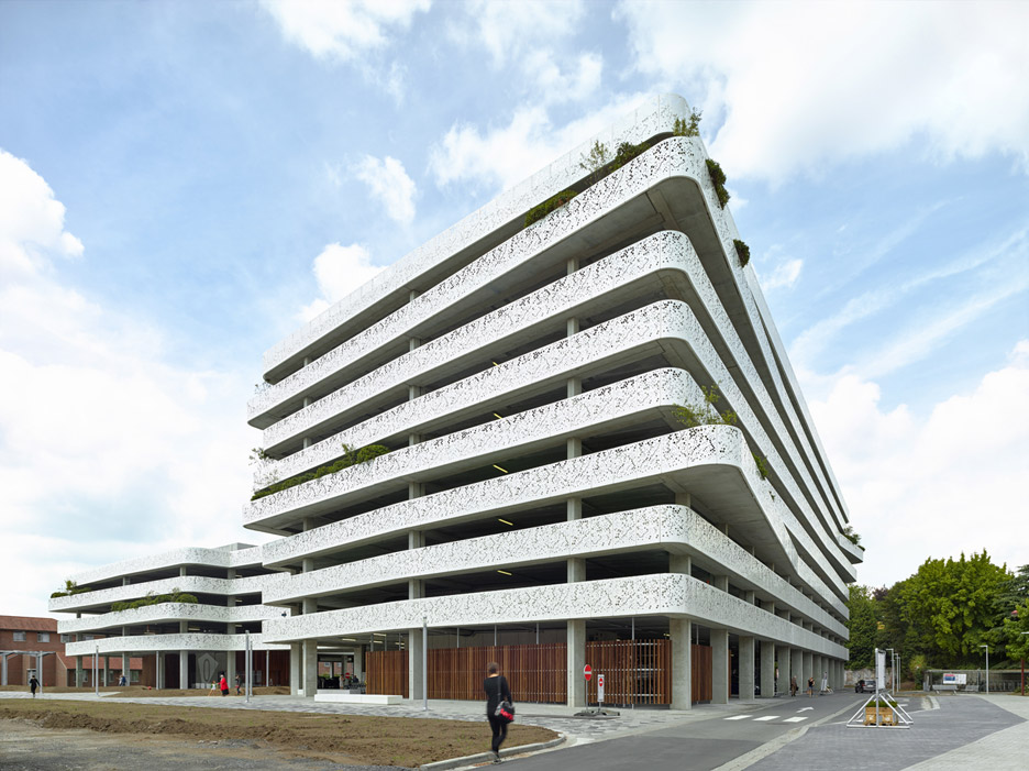 AZ Sint-Lucas hospital car park by Abscis Architecten