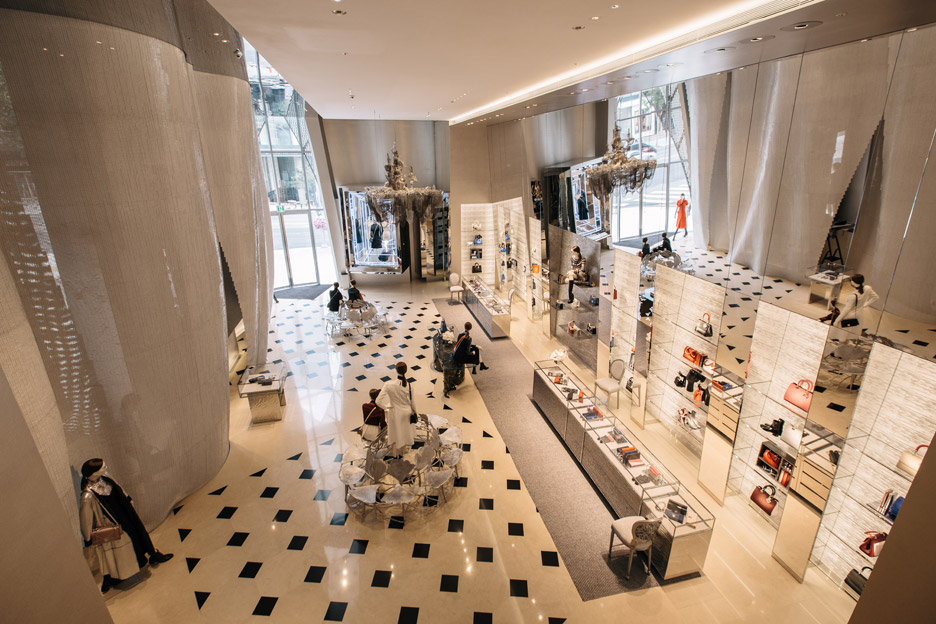 Dior boutique by Christian de Portzamparc