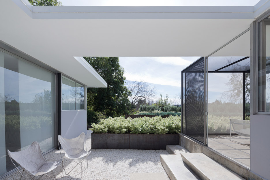 Julius Shulman Home and Studio by Lorcan O'Herlihy Architects