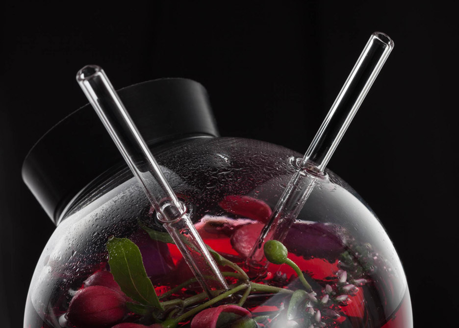 Quido cocktail glass by Martin Jakobsen