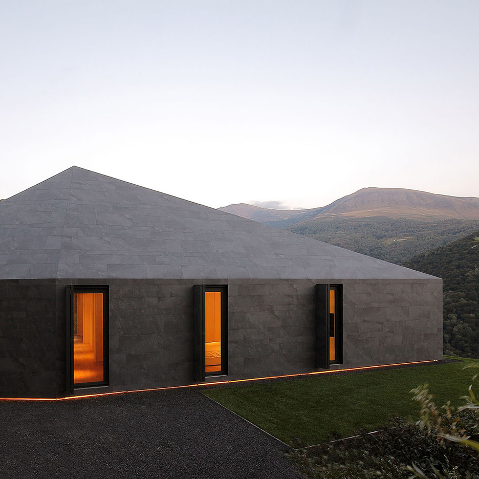 Montebar Villa by JMA Architects