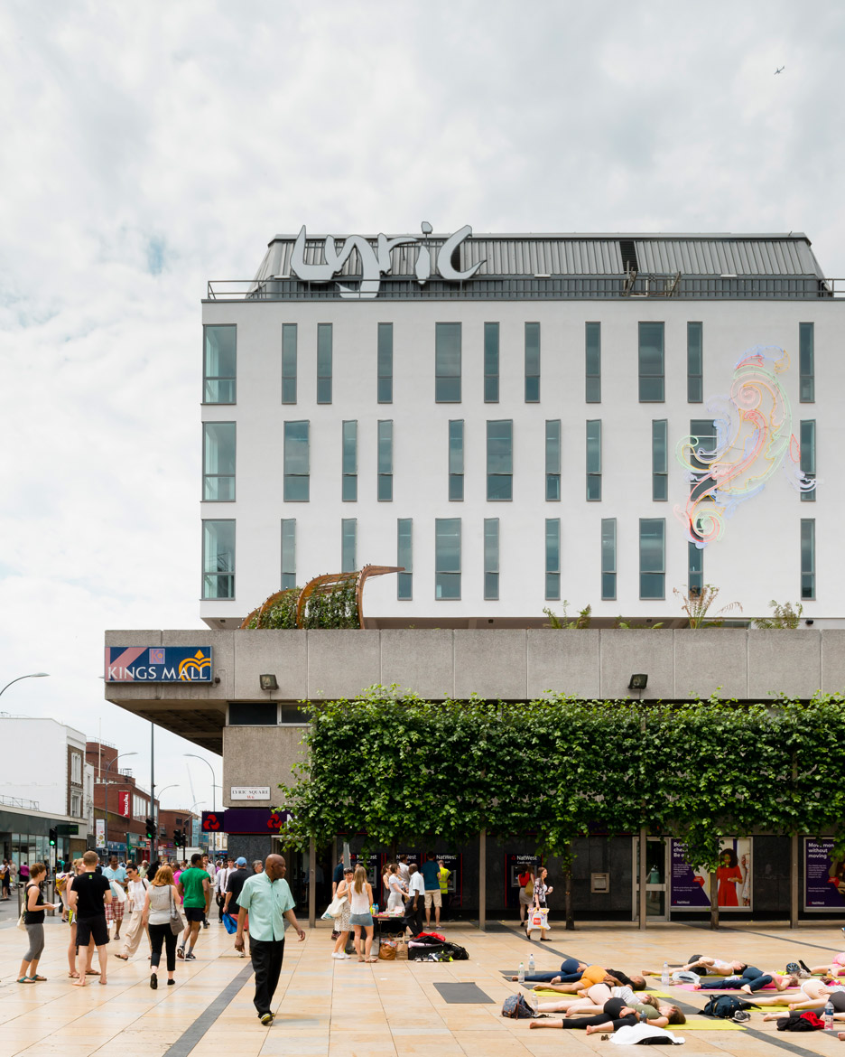 Rick Mather Architects refurbishes and expands London's Lyric Hammersmith theatre