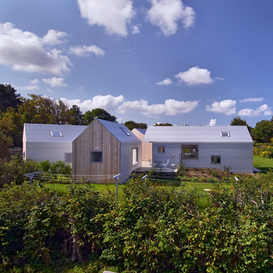 Summer-House-Denmark_Jarmund-Vigsnaes-Arkitekter-_dezeen_sqe