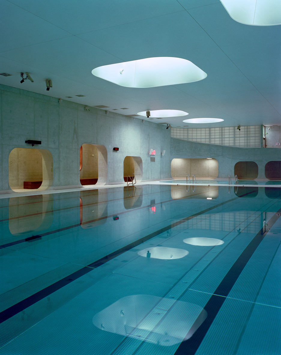 Aquazena swimming pool by Mikou Studio