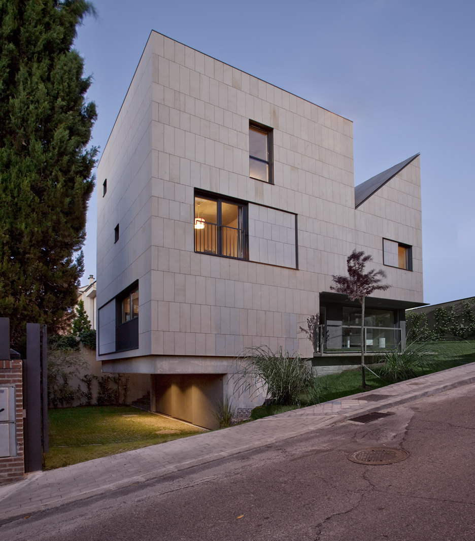 Daniel Valle Architect separates adults from children inside Hernandez Residence in Madrid